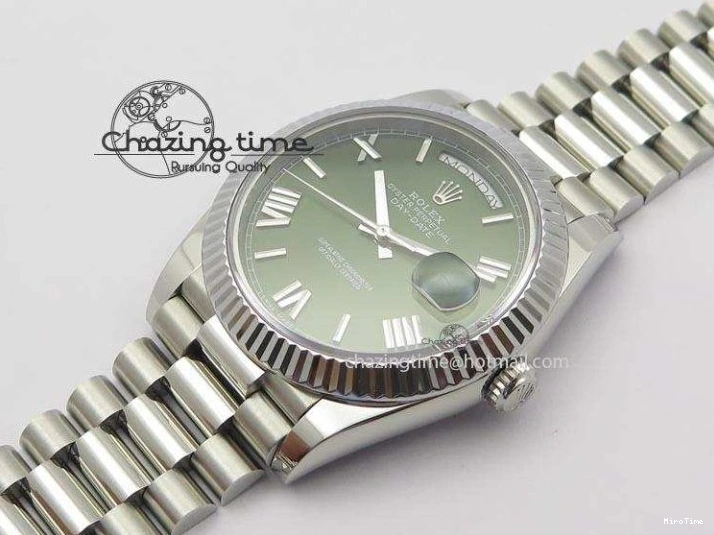 MiroTime 0508 Stretchable DayDate 40mm BP-Maker 228206 SS Green Roman Dial (Fluted Bezel) On SS Bracelet ETA 3904